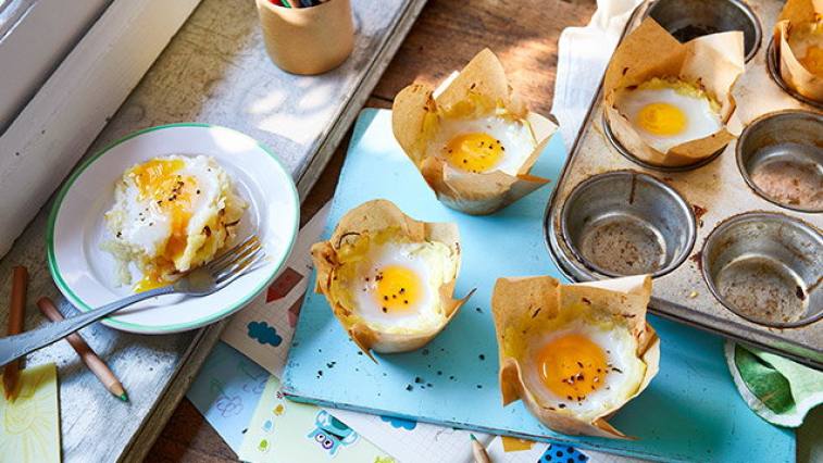7 szuper egyszerű reggeli ötlet, amik gyorsan elkészülnek, és garantáltan mosolyt csalnak a gyerekek arcára.