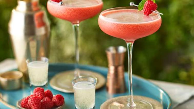 /img/content_platform_hu/coctails/raspberry_twist.jpg