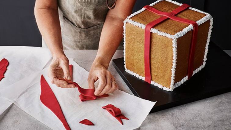 Hogyan készítsünk mézeskalácsból ajándékdobozokat?