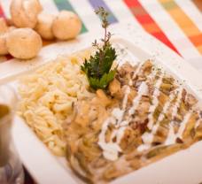 Szűzcsíkok stroganoff módra