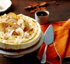 Almás, fahéjas, gyömbéres sajttorta