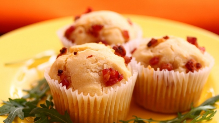 Baconos muffin